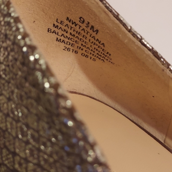 Nine West Tatiana Pointy Toe Gold Metallic Snake Print Pumps in Size 9.5 M - Picture 12 of 12
